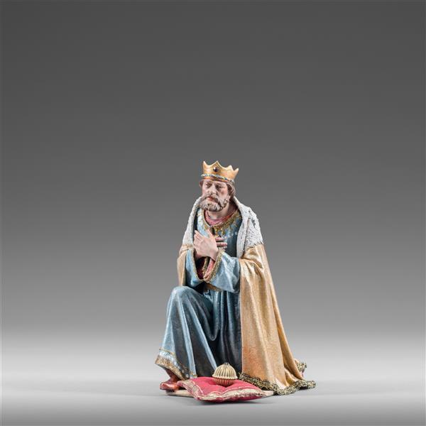 King kneeling with crown - color